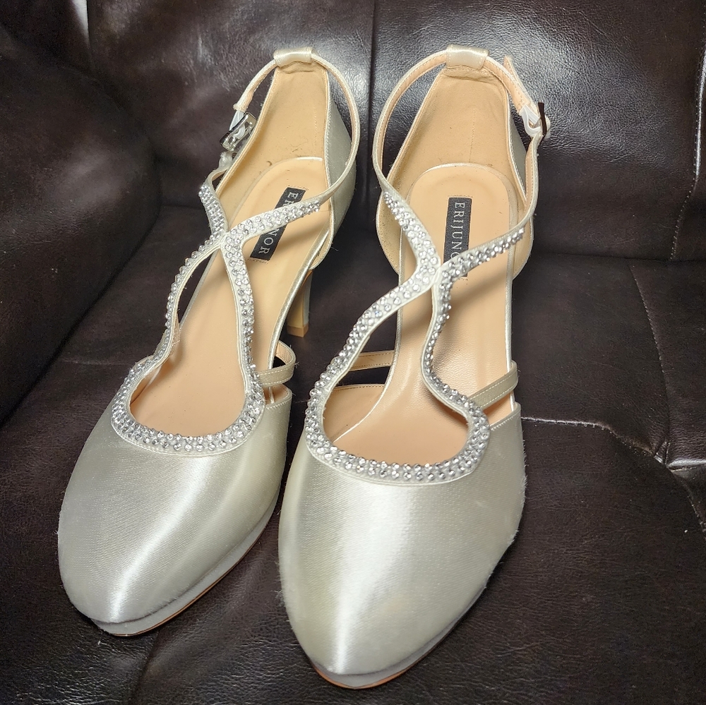 Erijunor Heels size 9